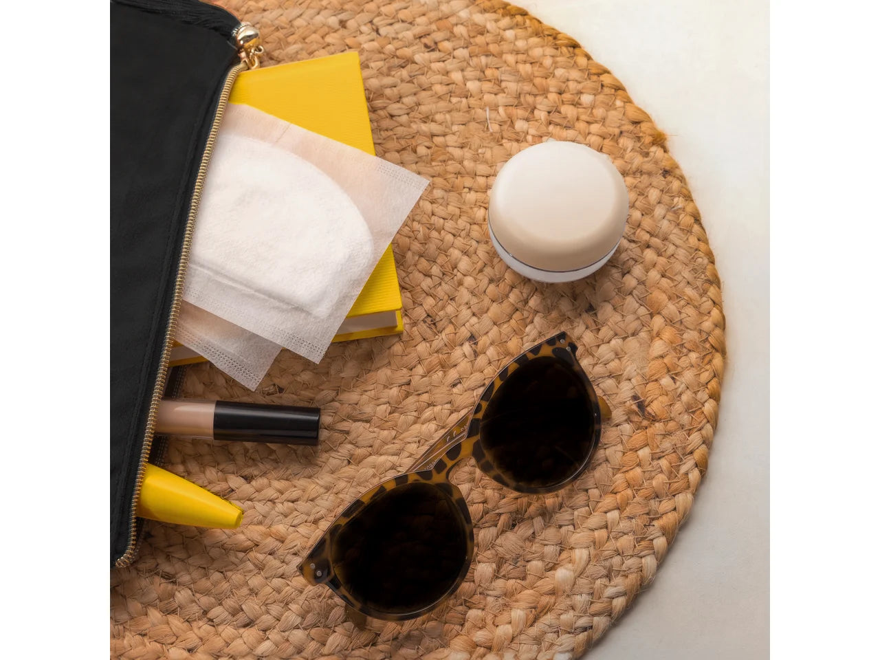 Medela - Ultra-breathable Nursing Pads (7972734173218)
