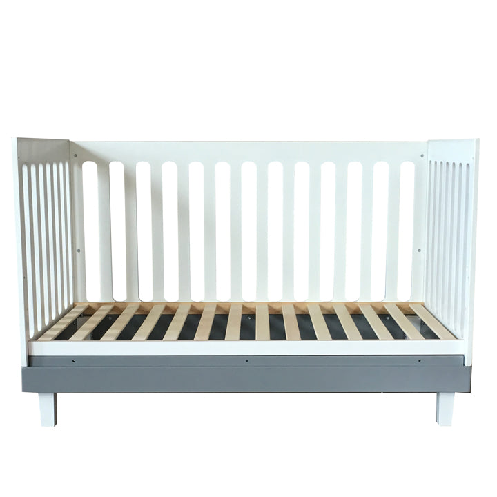 Cuddlebug - Madison 3 in 1 Convertible Crib (4550045630498)