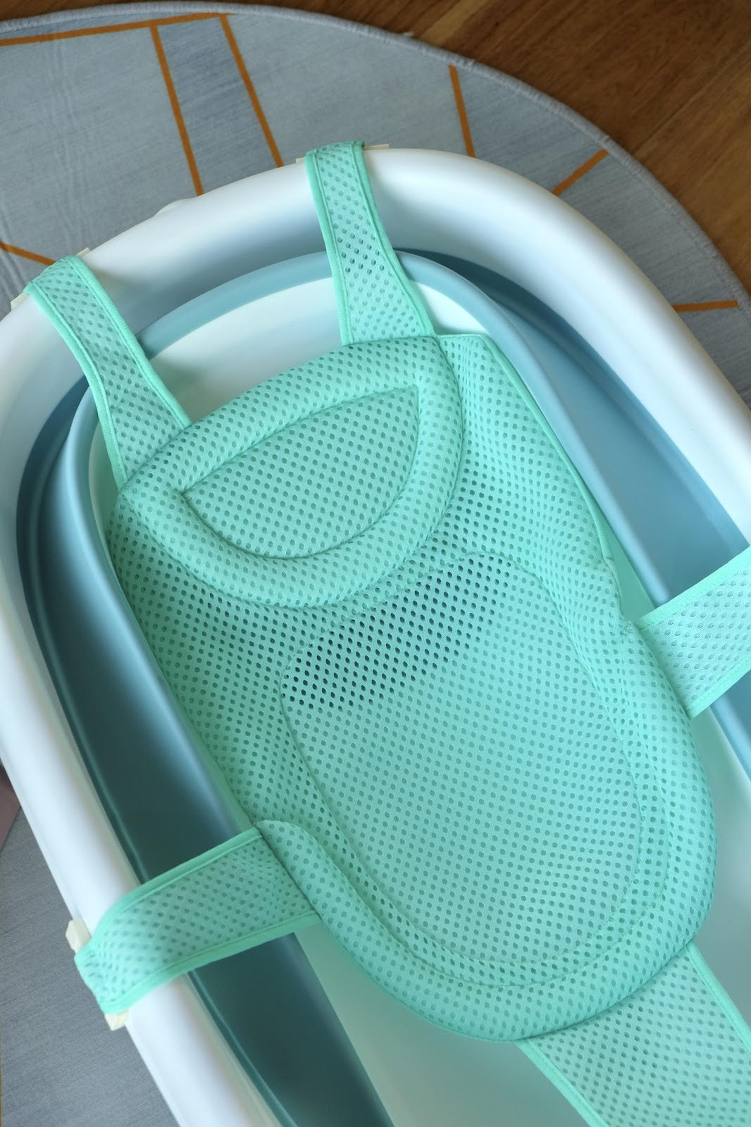 Nuborn - Fold-A-Tub with Bath Support Net (4816449896482)