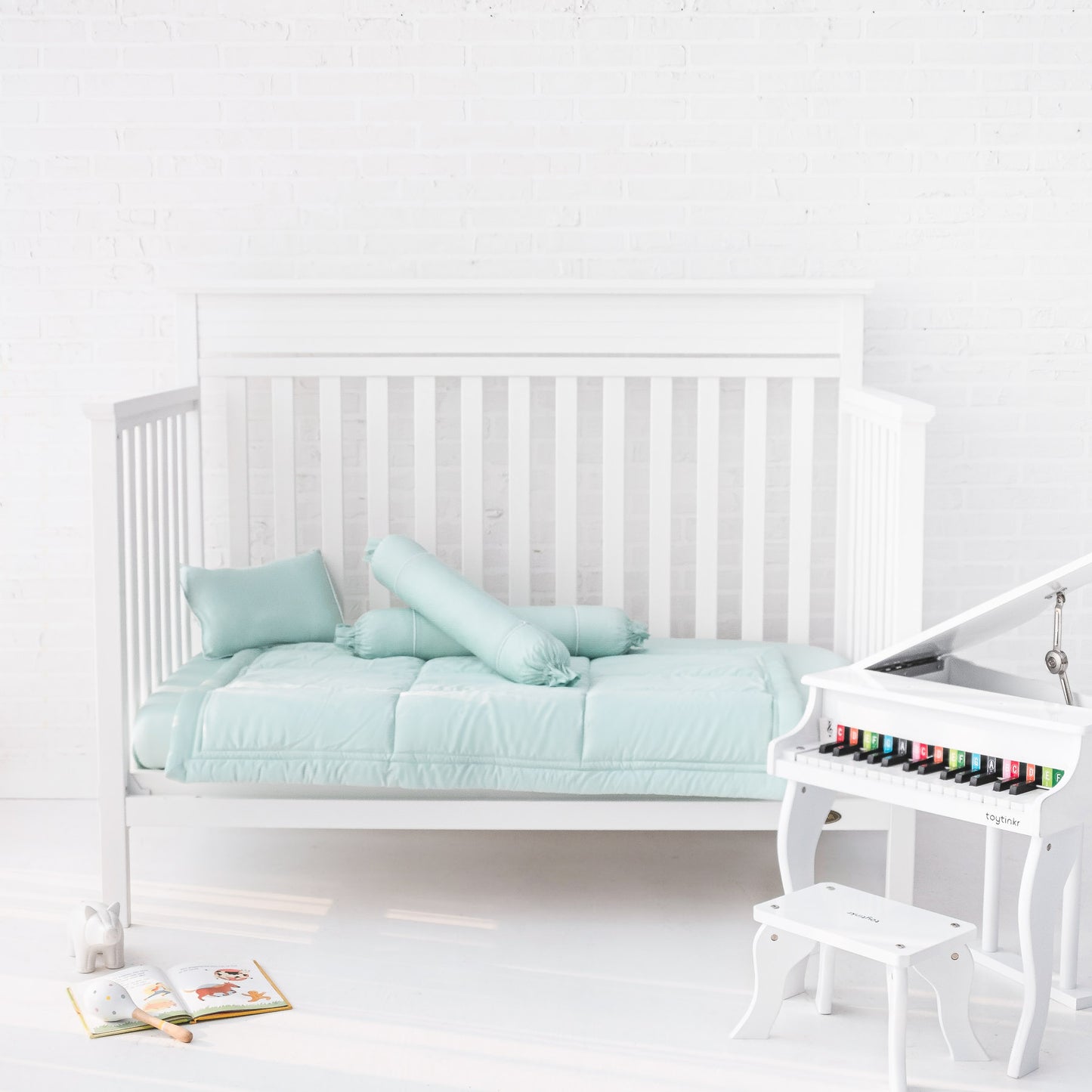 Ava & Ava - 100% Organic Bamboo Lyocell 4pc Baby Comforter Set (6938986872866)