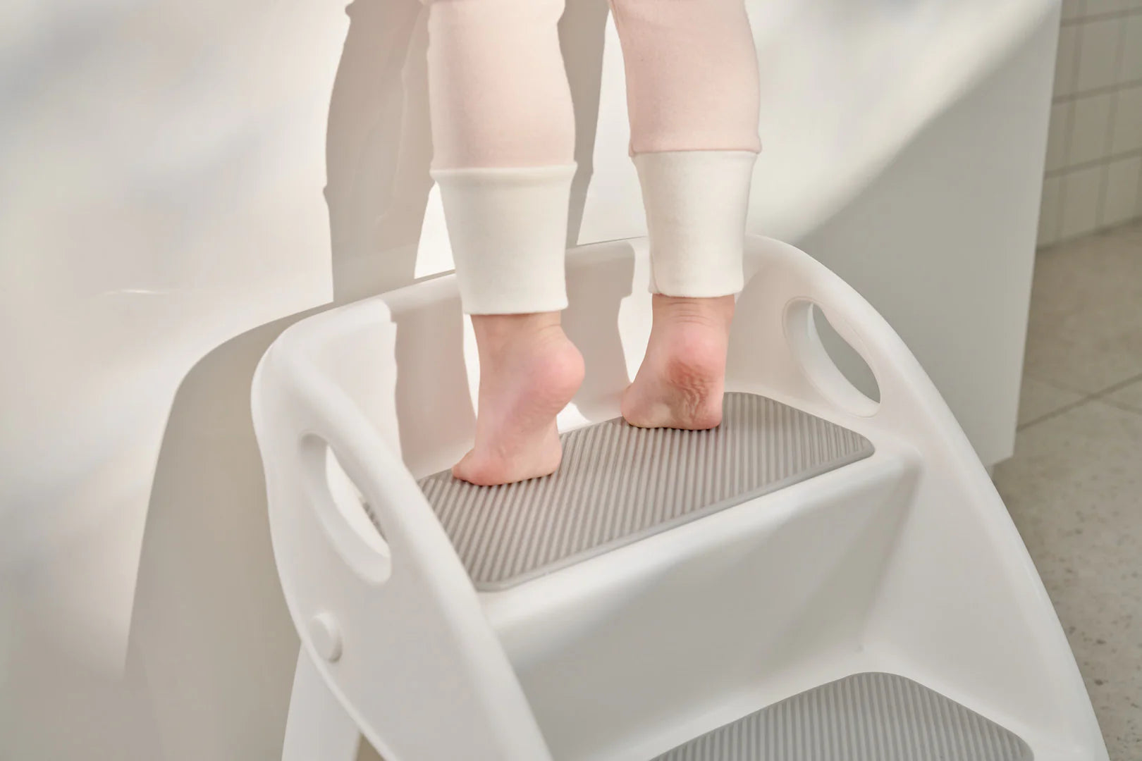 Momzilla - Haenim Toys- IFAM Stepstool foldable for toddler use (7960912724002)