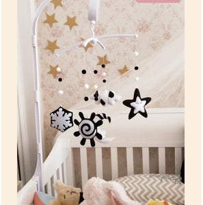 Bub à Petit - High Contrast Infant Stimulation Developmental Crib Mobile (4860839493666)