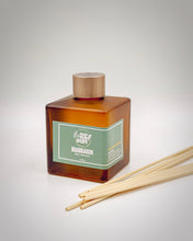 Load image into Gallery viewer, Soapsuds and Bud Naturals - Reed Diffuser (6546280775714)
