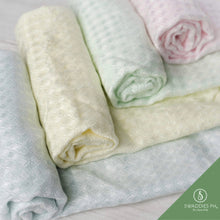 Load image into Gallery viewer, Swaddies PH - Ultra Soft Bamboo Washcloth (6553514573858)
